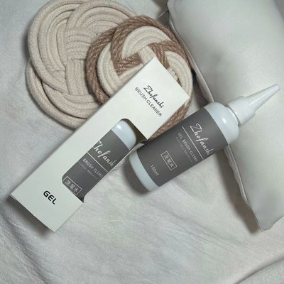 Brush Cleaner