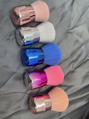 Mushroom Dust Brush